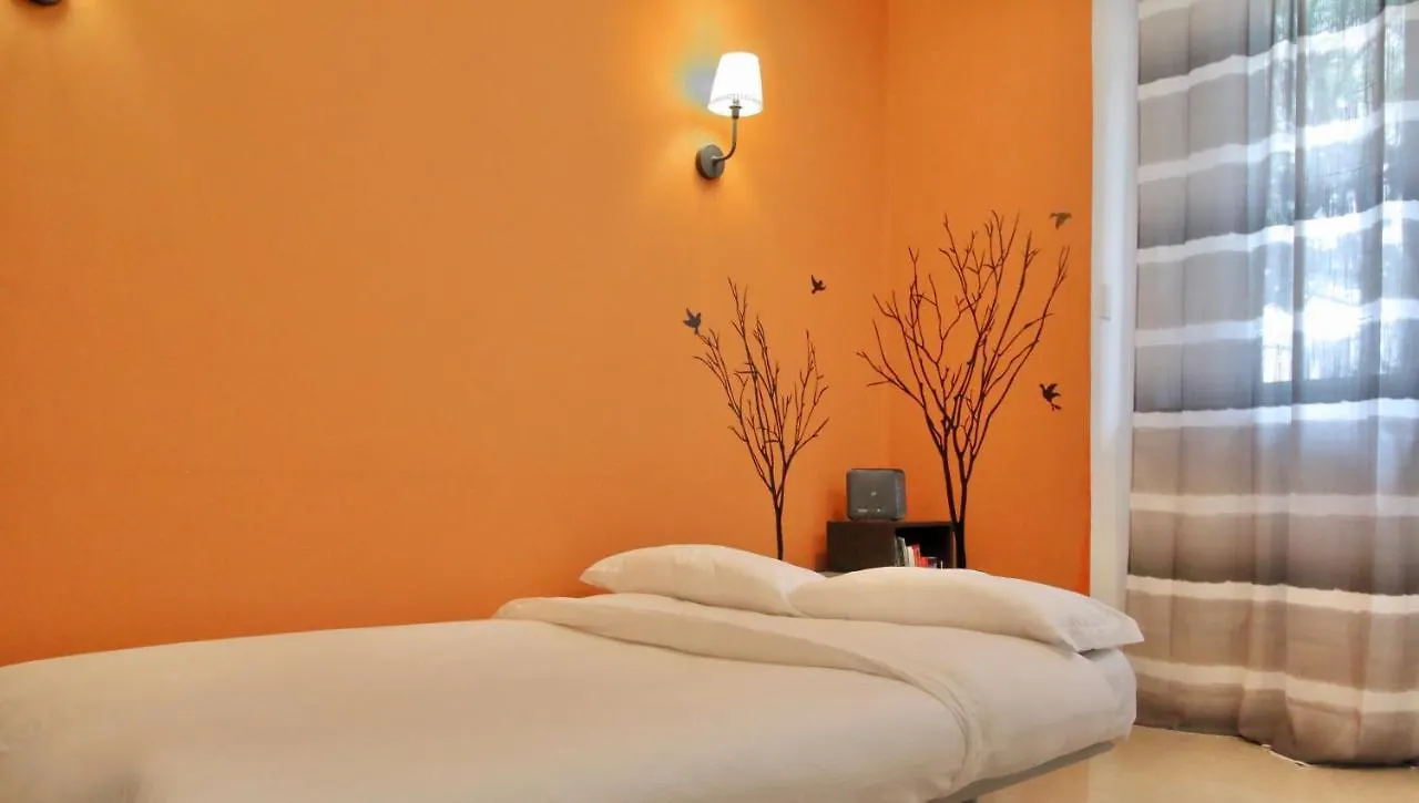 Isola - Your Home From Home Milan 0*,