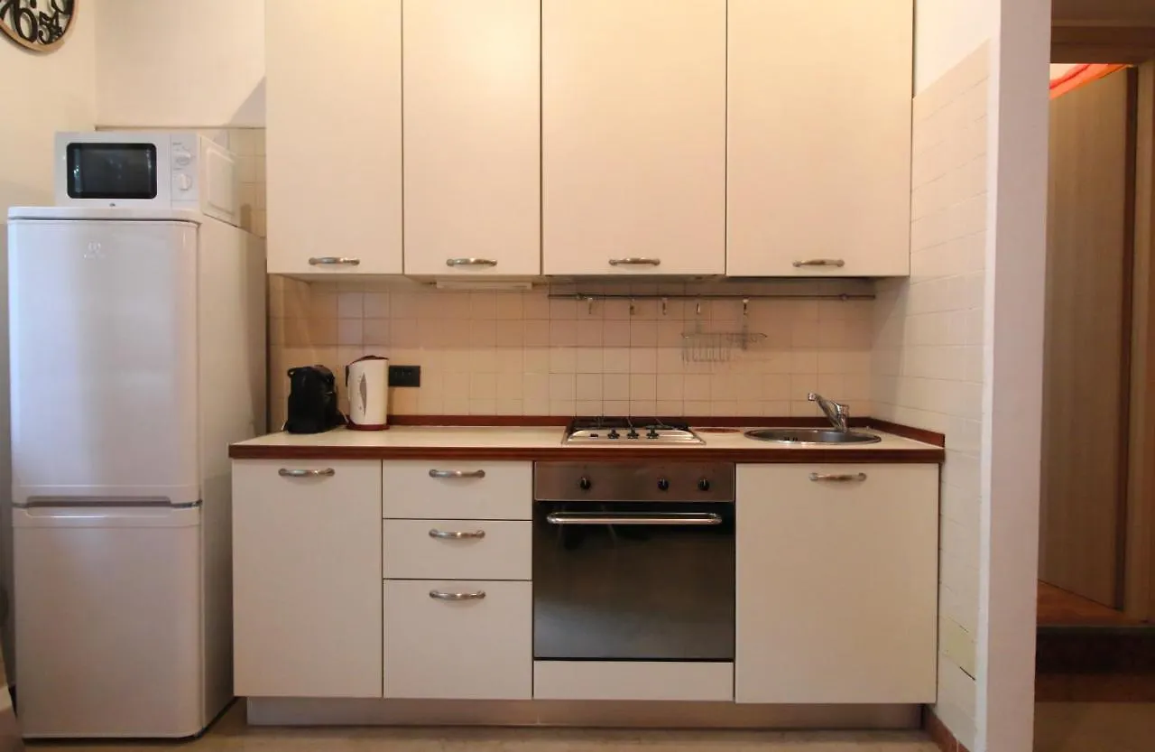 Isola - Your Home From Home Milan Apartment